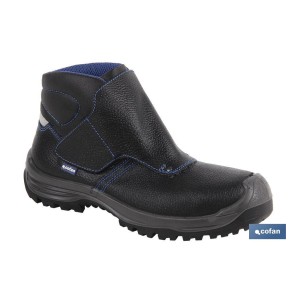 Bota de Piel | Color Negro | Cierre de Velcro | Seguridad S3 | Modelo Urian | Puntera de Carbono Light